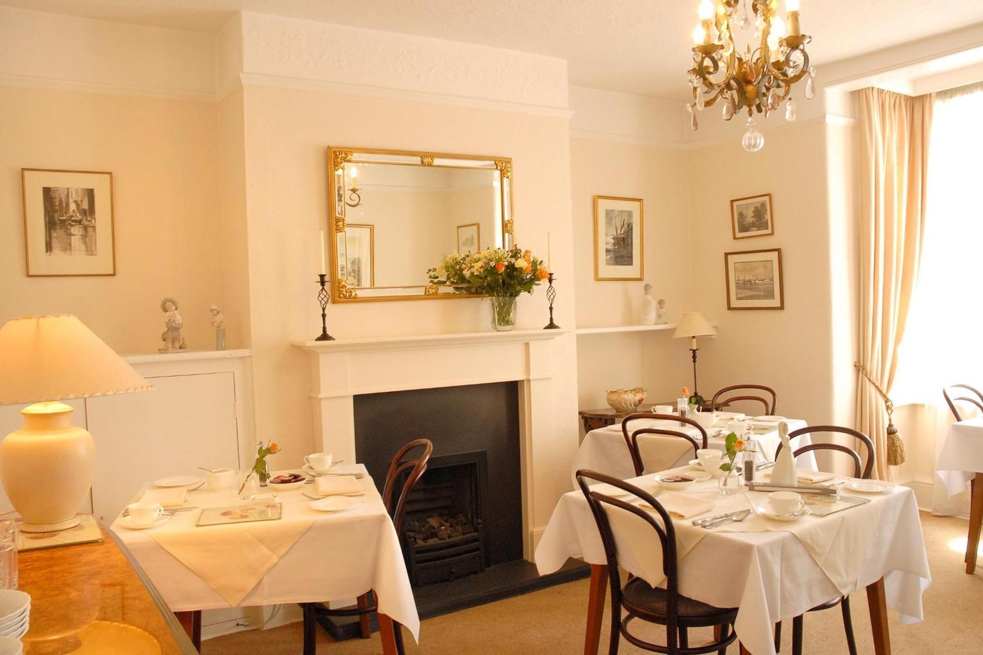 Courtland Hotel Stratford-upon-Avon Kültér fotó